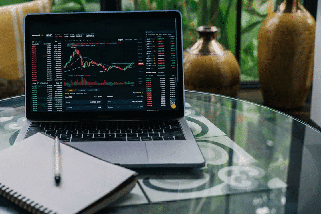 MoonBag Price Stability, Beating Toncoin and Theta's Market Swings = The Bit Journal