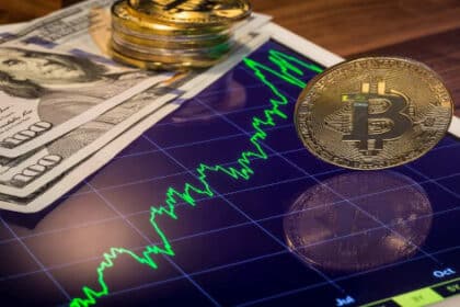 75% of Bitcoin Held Tight Despite 21% Price Drop as Long-Term Confidence Meets Short-Term Challenges