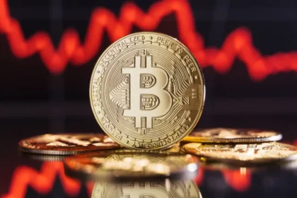 Bitcoin Exodus: $5.96B Withdrawn from Bitcoin Exchanges in 30 Days, Hitting 5-Year Low